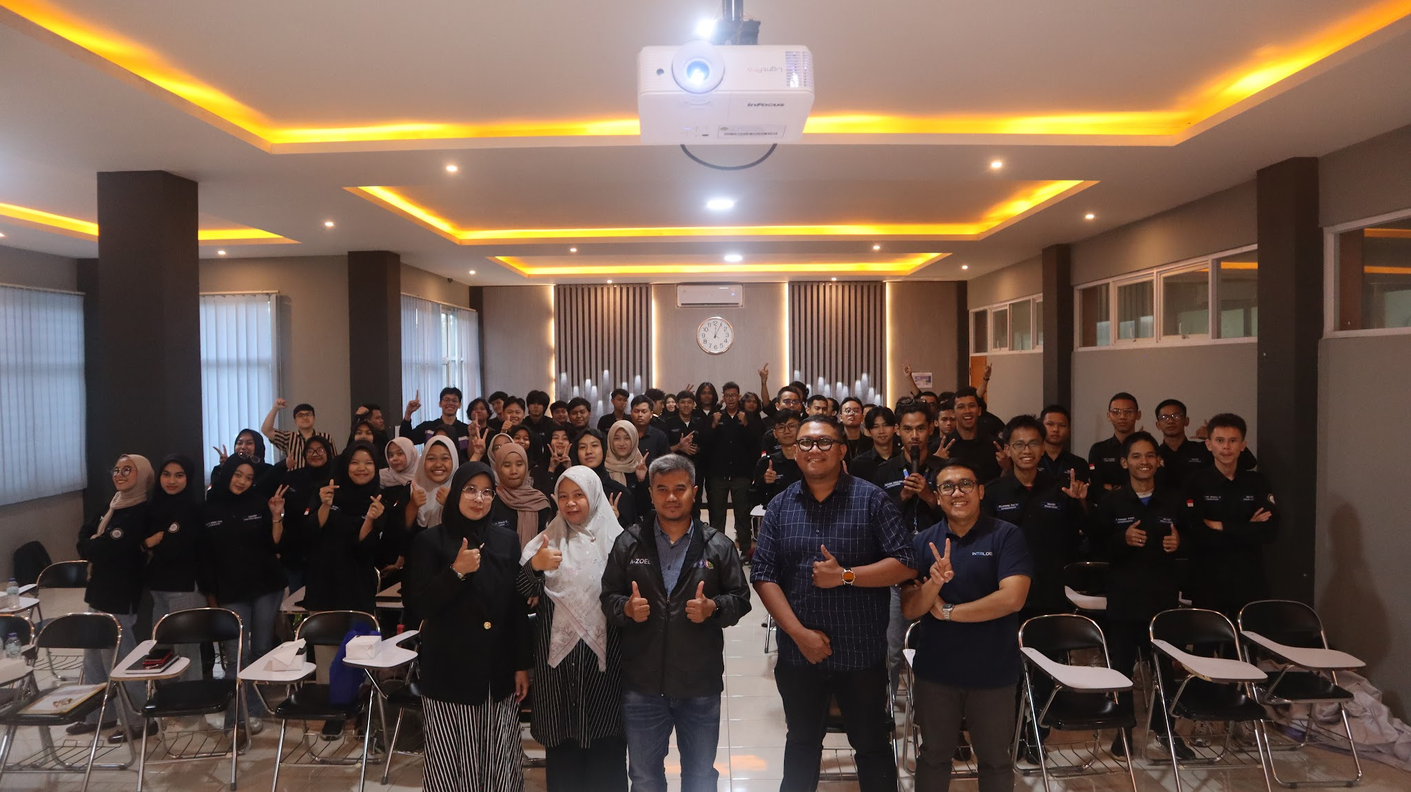 Akselerasi Talenta ERP Global: INTALOGI dan UIKA Bogor Jalin Kerja Sama Strategis Melalui Program Praktisi Mengajar