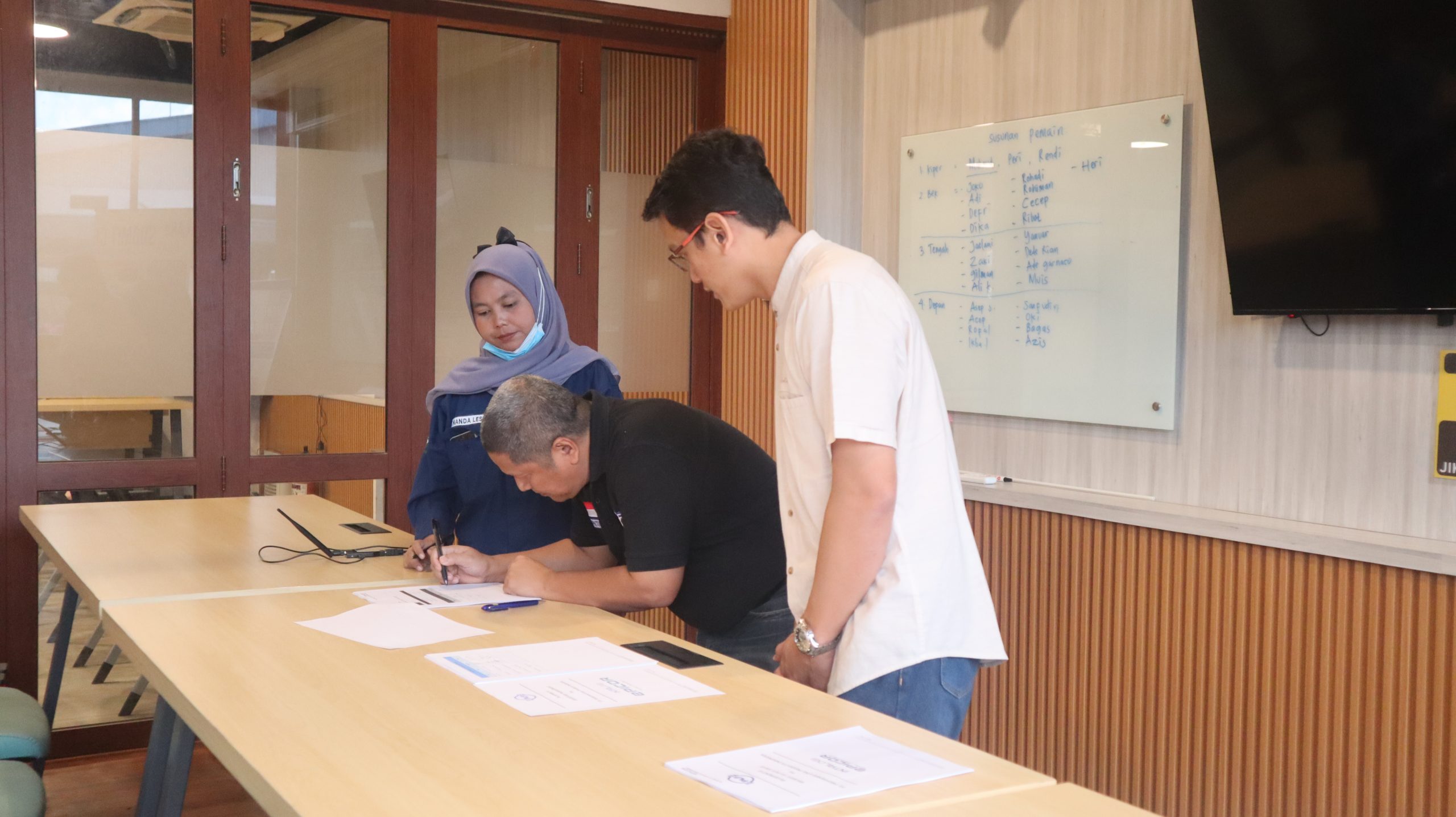 Update Implementasi Epicor Kinetic Warehouse: Penandatanganan Blue Print PT PLP Indonesia dan INTALOGI Resmi Disepakati 